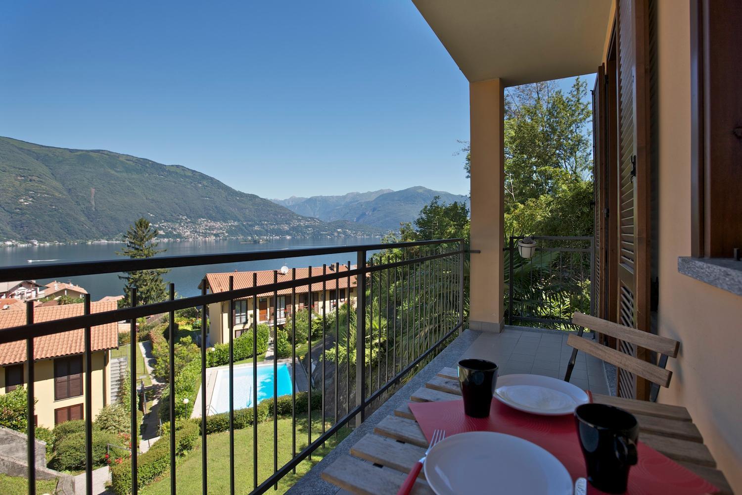 Residenz La Fonte Studios Pino Lago Maggiore Exterior foto